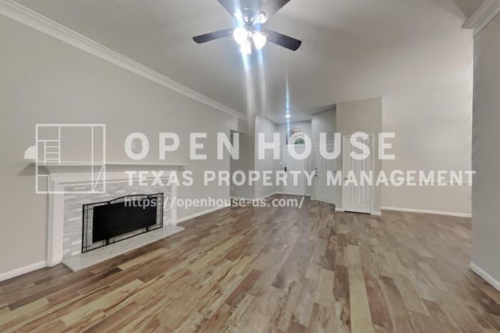 16803 Cobbler Crossing Dr - Photo 4 of 20