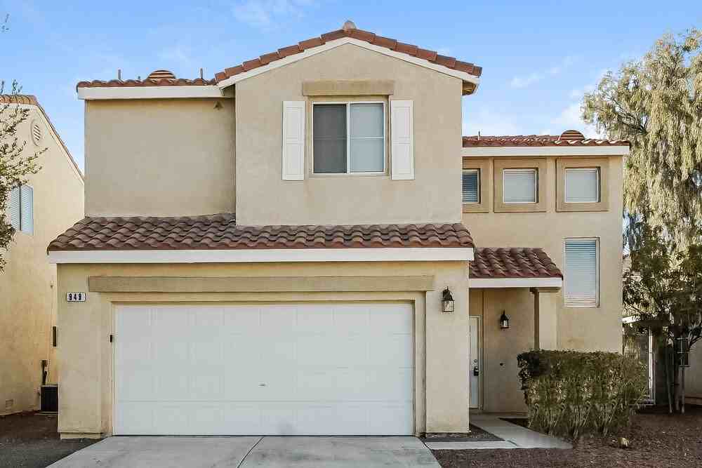 949 Country Skies Ave