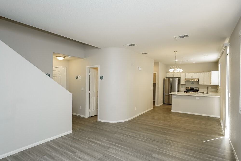949 Country Skies Ave - Photo 4 of 17