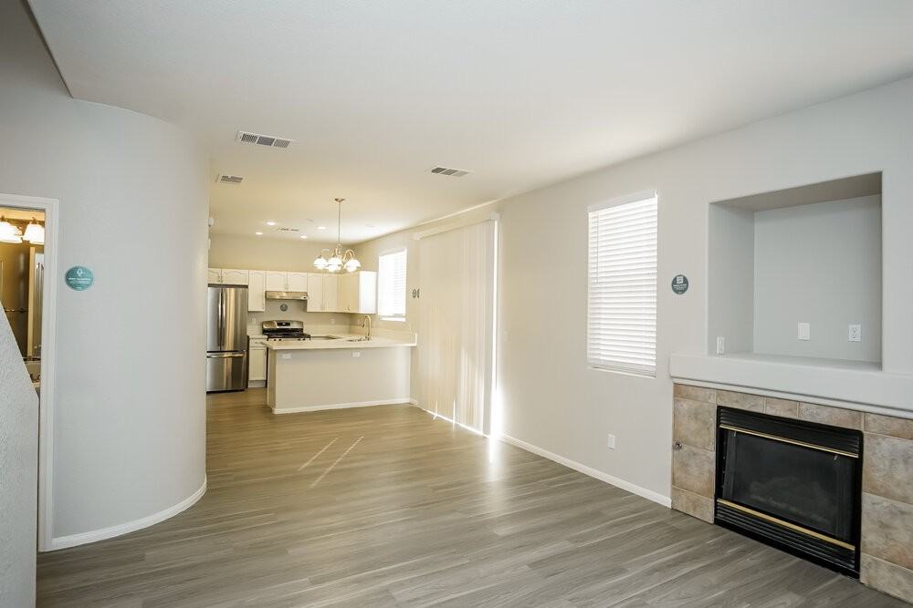 949 Country Skies Ave - Photo 5 of 17