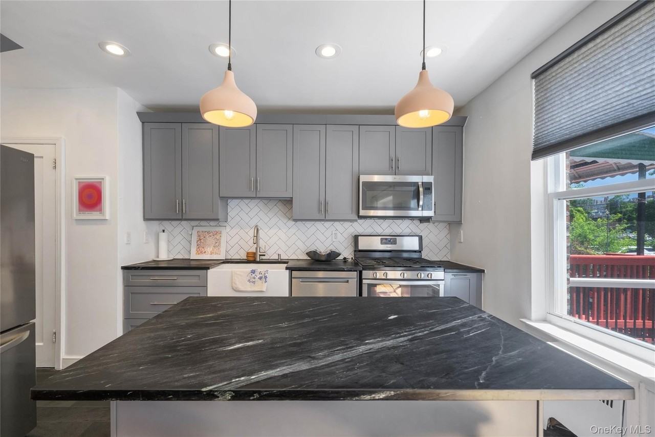 3446 Corlear Ave #1 - Photo 5 of 16
