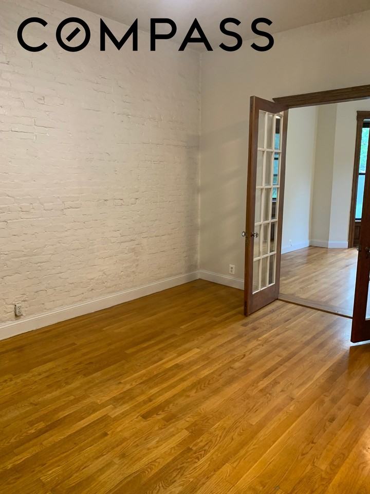 538 44th St #2 - Photo 5 of 5