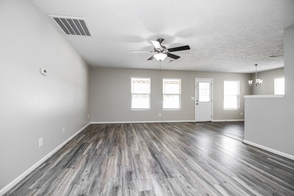 813 Creek Oak Dr - Photo 5 of 17