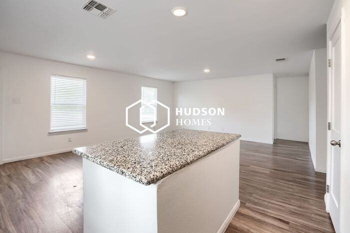 1718 Beacon St - Photo 6 of 14