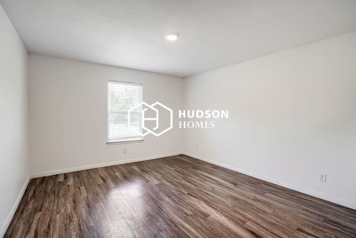 1718 Beacon St - Photo 7 of 14