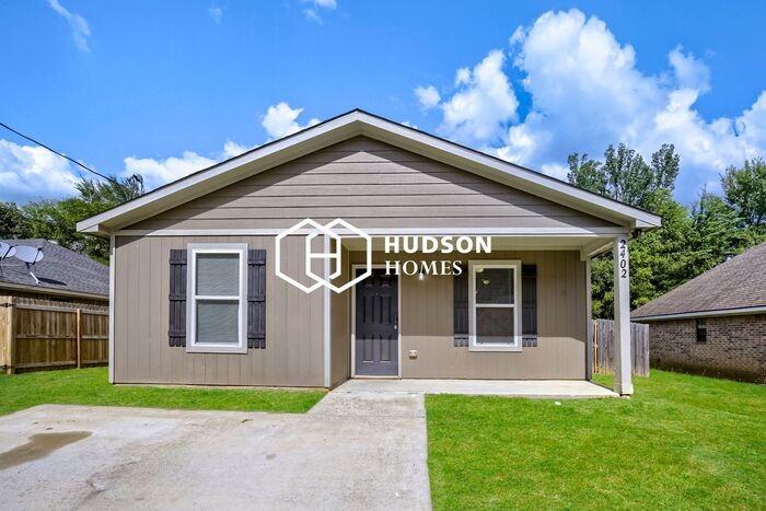 2402 Smith Dr