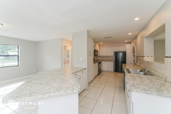 1737 Hinckley Rd - Photo 7 of 15