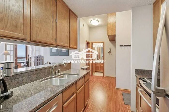 433 S 7th St #2308 - Photo 3 of 25