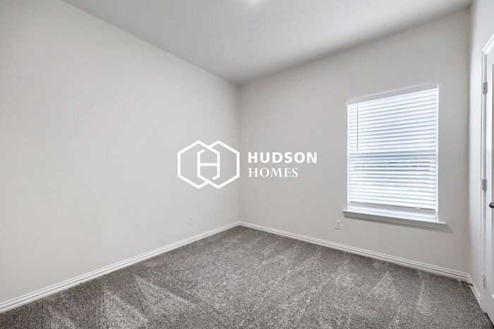 1601 Annabelle St - Photo 7 of 12