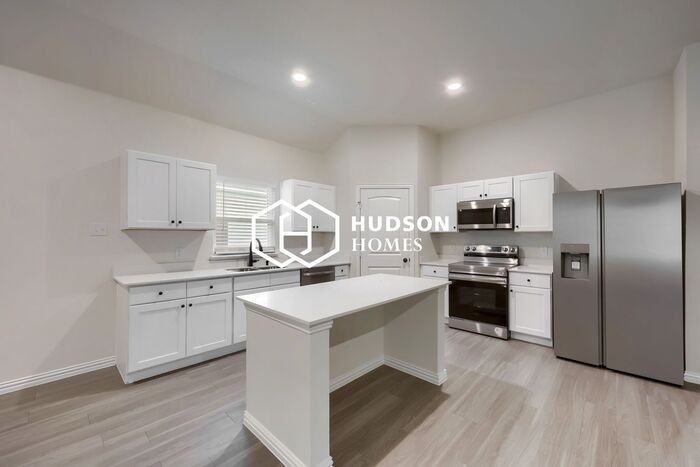 119 Kylie St - Photo 3 of 12