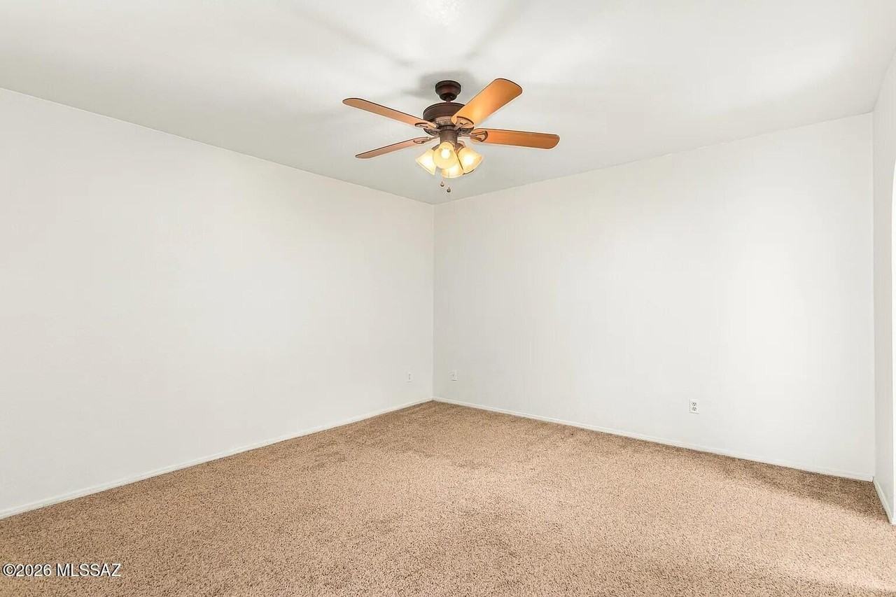8255 N Oracle Rd #210 - Photo 3 of 7