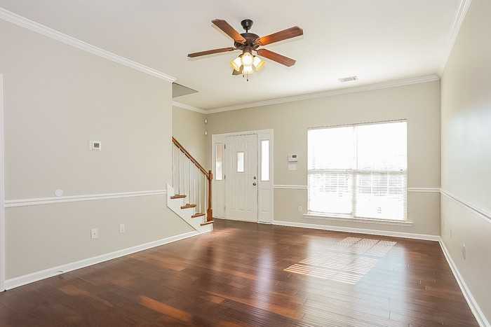 919 Cabot Cv - Photo 5 of 18