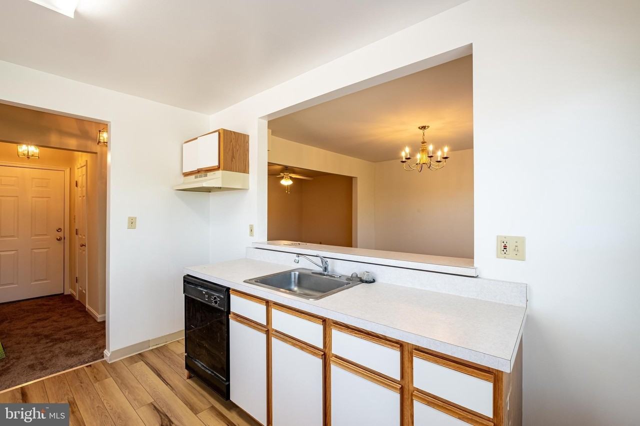 4100 3rd St #C - Photo 6 of 20