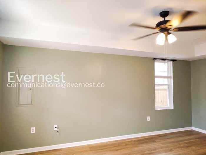 217 E 5th St - Photo 3 of 25