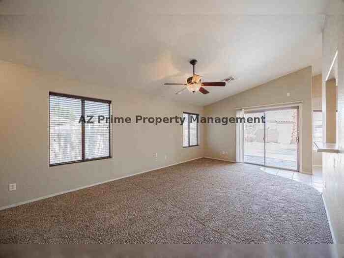 1654 W Geronimo St - Photo 7 of 29