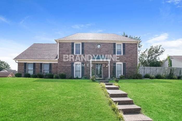 7477 Stonington Dr - Photo 2 of 19
