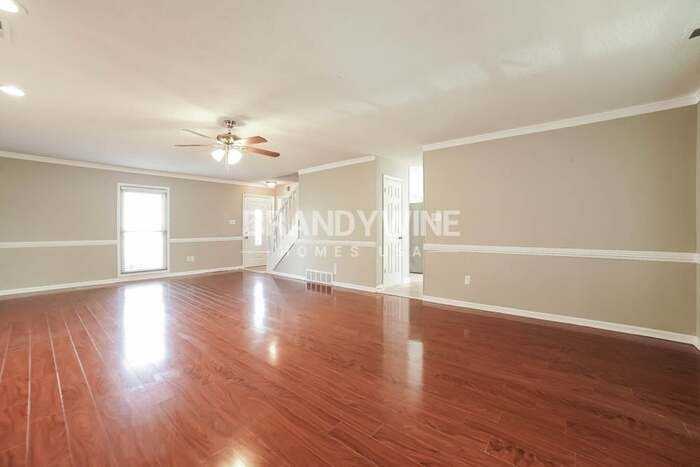 7477 Stonington Dr - Photo 3 of 19