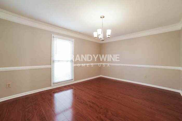7477 Stonington Dr - Photo 6 of 19