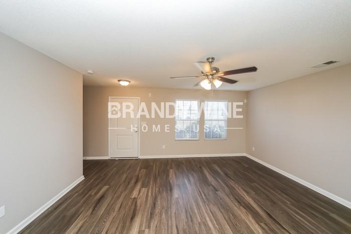 7751 Freehold Dr - Photo 5 of 20