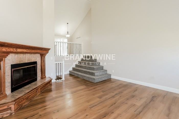 303 Amesbury Dr - Photo 5 of 24
