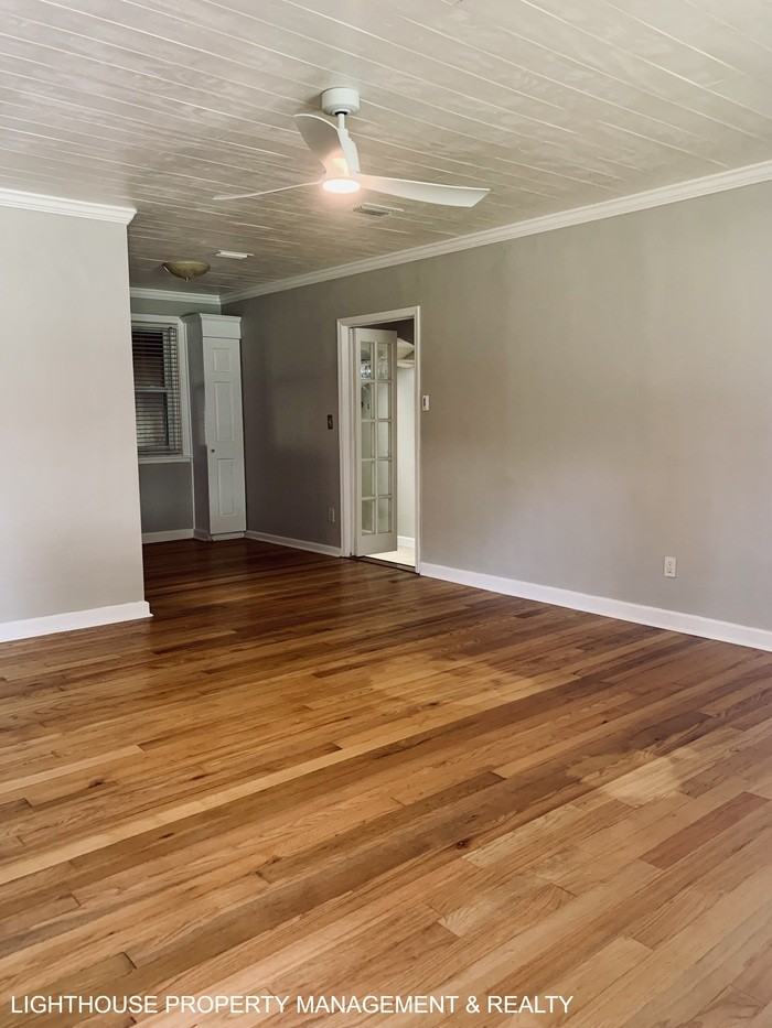 3331 Sylvia St - Photo 6 of 36