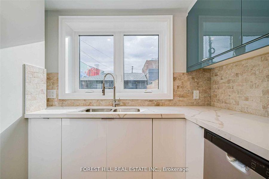 63 Argyle Street #Main - Photo 4 of 18