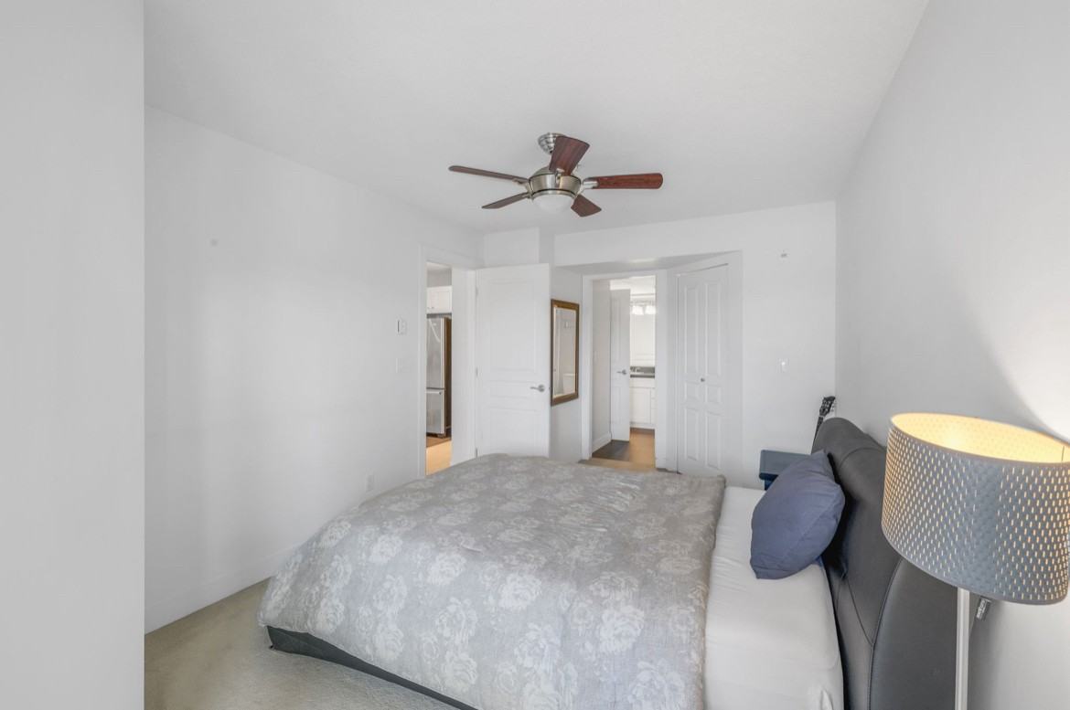 4550 Fraser St - Photo 7 of 20