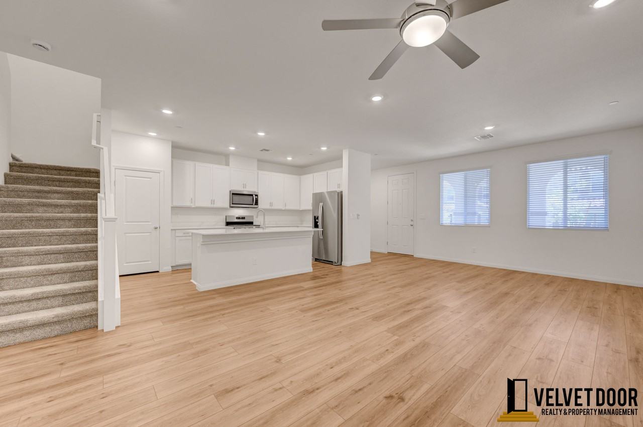 2725 Luzzi Walk #1 - Photo 4 of 24