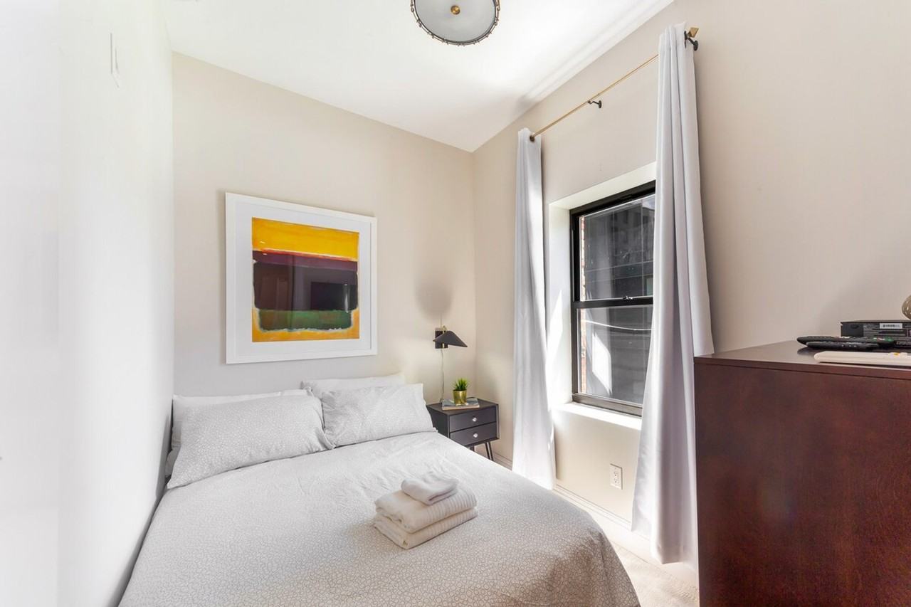 417 E 60th St #1051310P - Photo 2 of 50