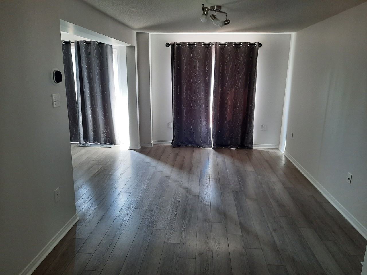 59 Courtney Crescent - Photo 3 of 23