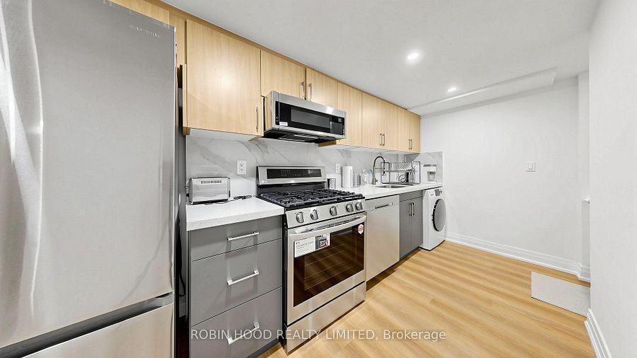 8 Laxton Avenue - Photo 2 of 20