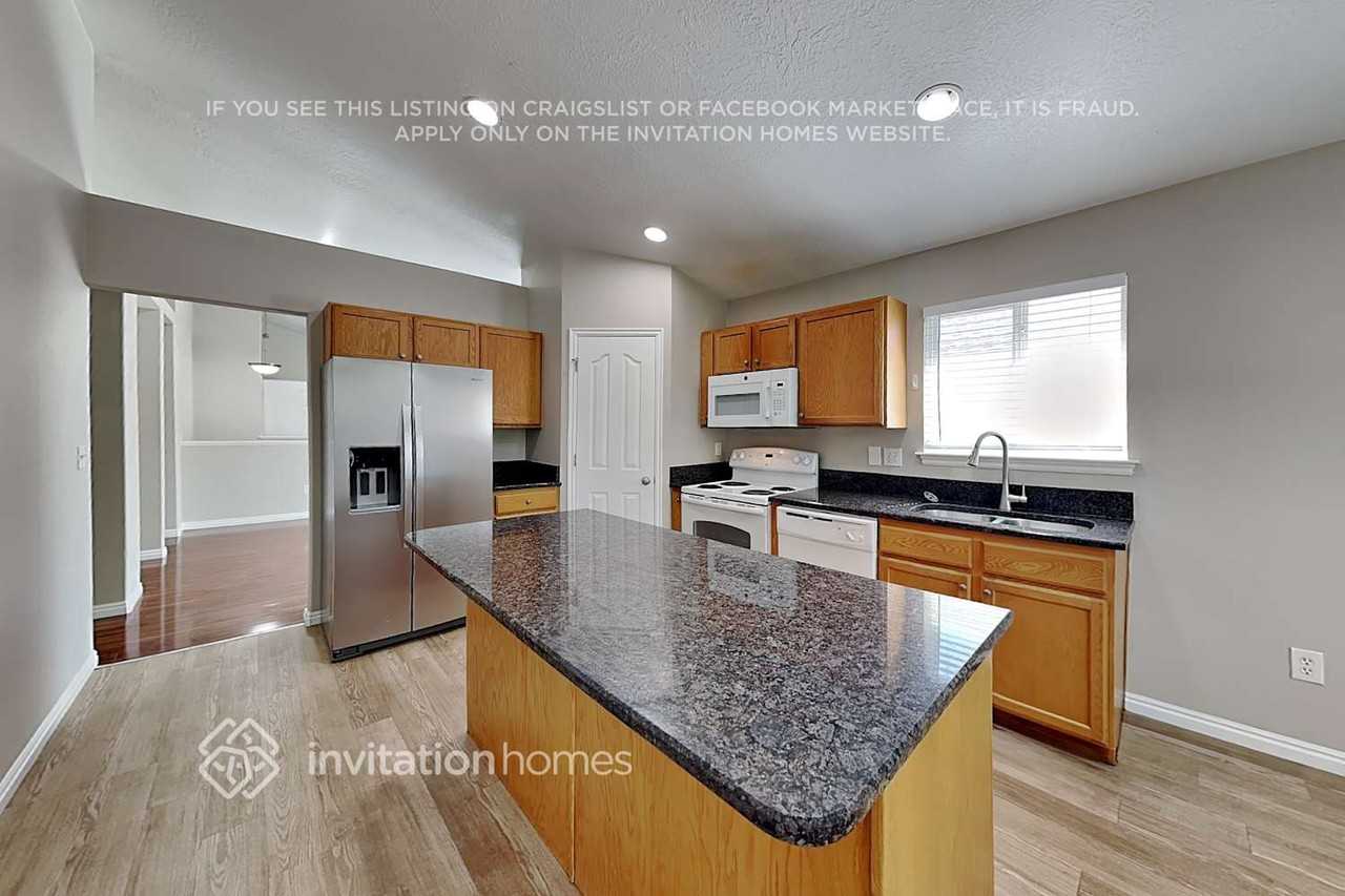 4581 W Mina Deoro Dr - Photo 5 of 23