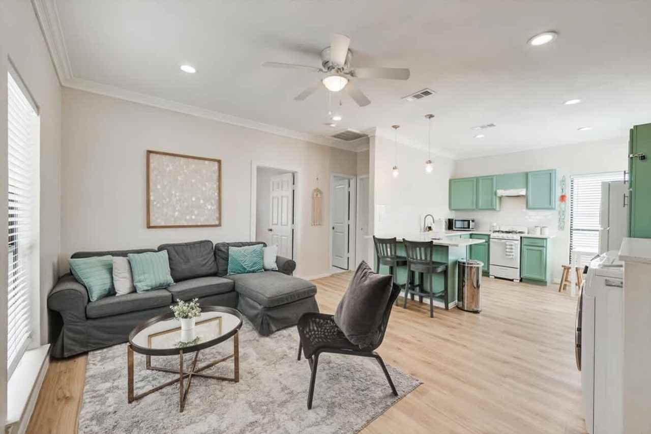 7006 Shipp Road - Photo 5 of 47