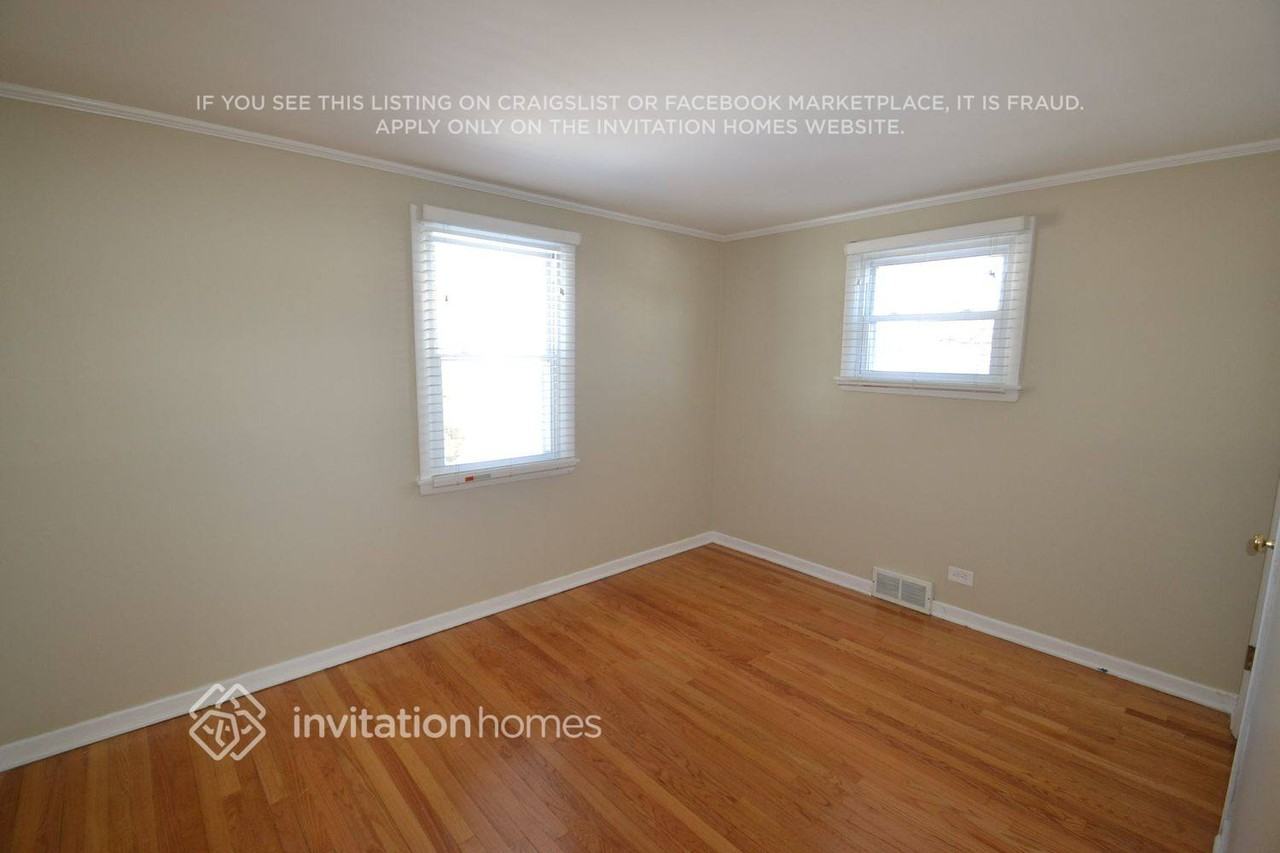 29 W Graham Ave - Photo 7 of 17