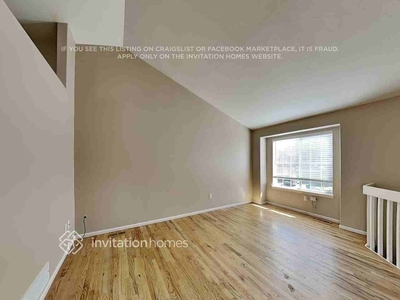 4861 N Silverlace Dr - Photo 4 of 17