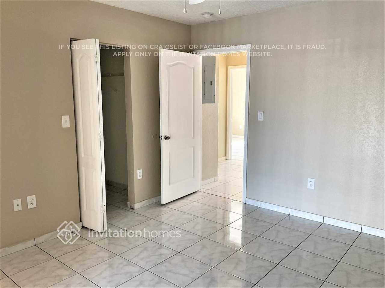 15445 Sw 138th Ave - Photo 6 of 11