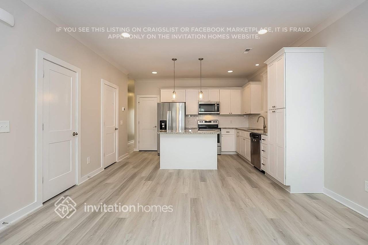 826 Ashland Place Dr - Photo 6 of 18