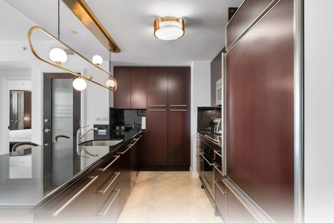 4391 Collins Ave #1325638P - Photo 6 of 14