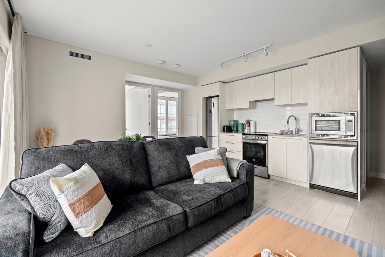 501 Yonge Street - Photo 7 of 19