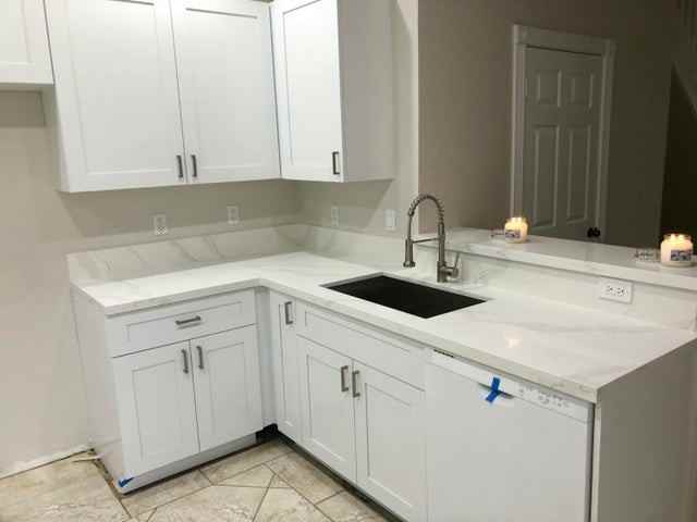 4310 Vineyard Circle - Photo 6 of 8