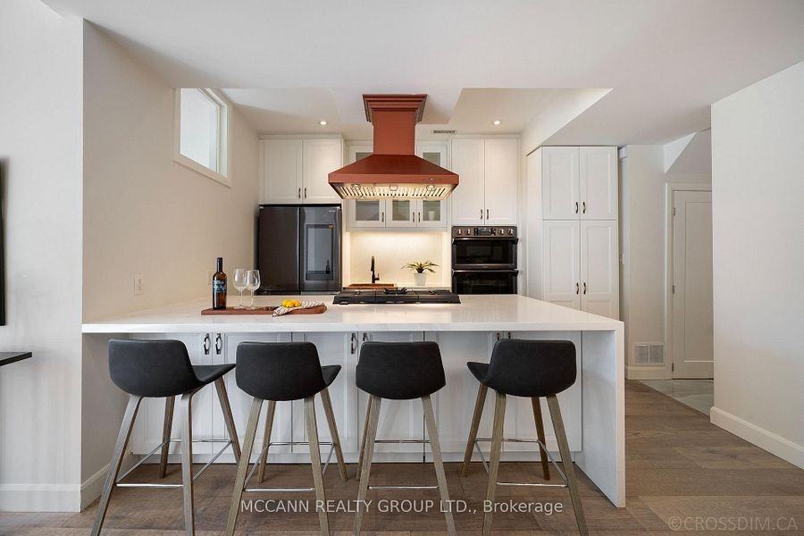 217 Pearson Avenue - Photo 4 of 33