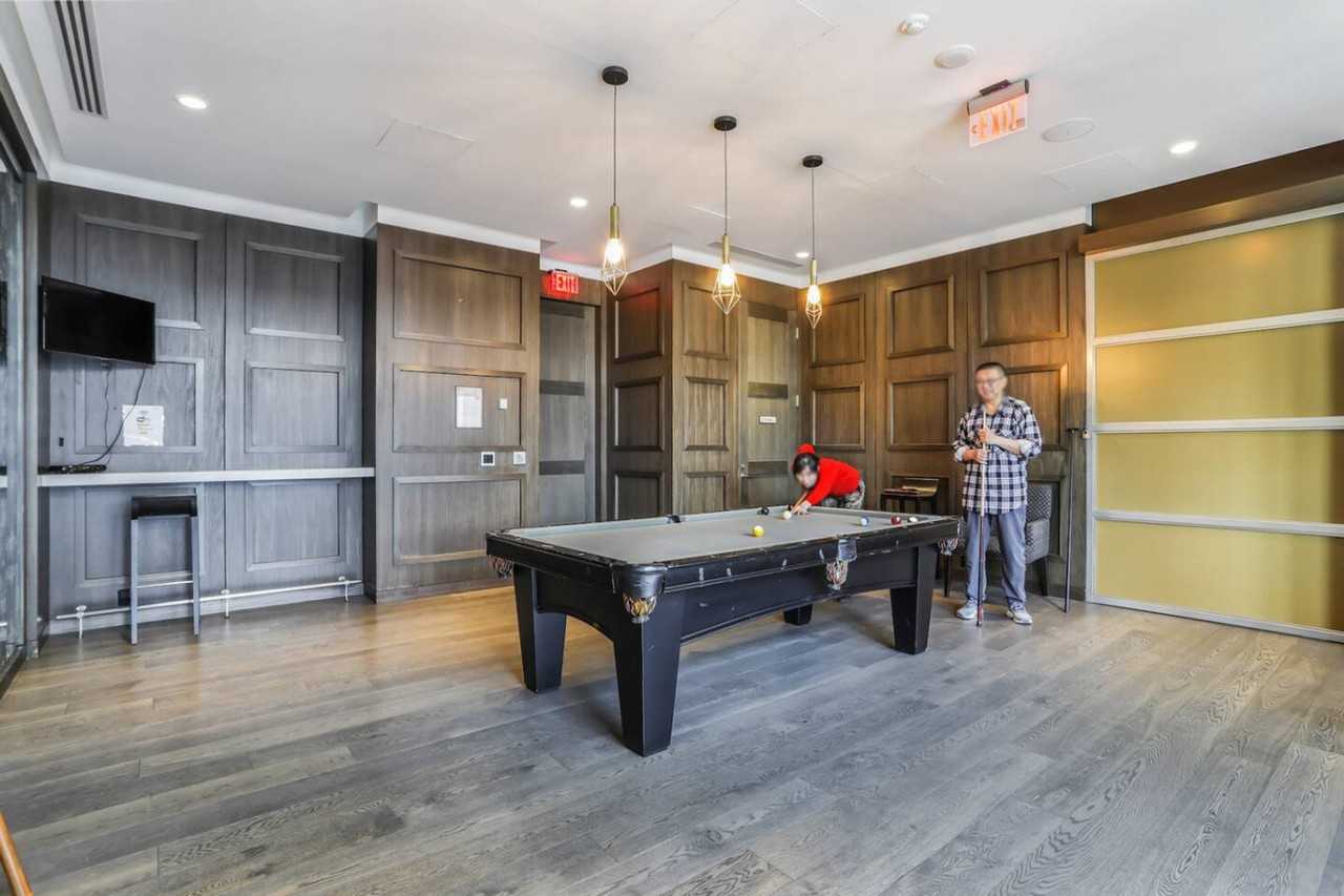 300 Front Street West - Photo 4 of 66