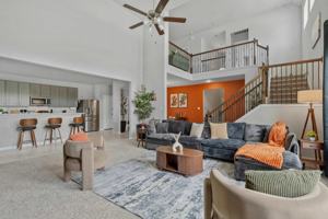featured image of 5462 Grand View Dr