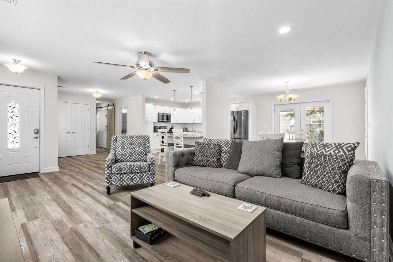 433 Belle Dr #1570205P - Photo 5 of 50