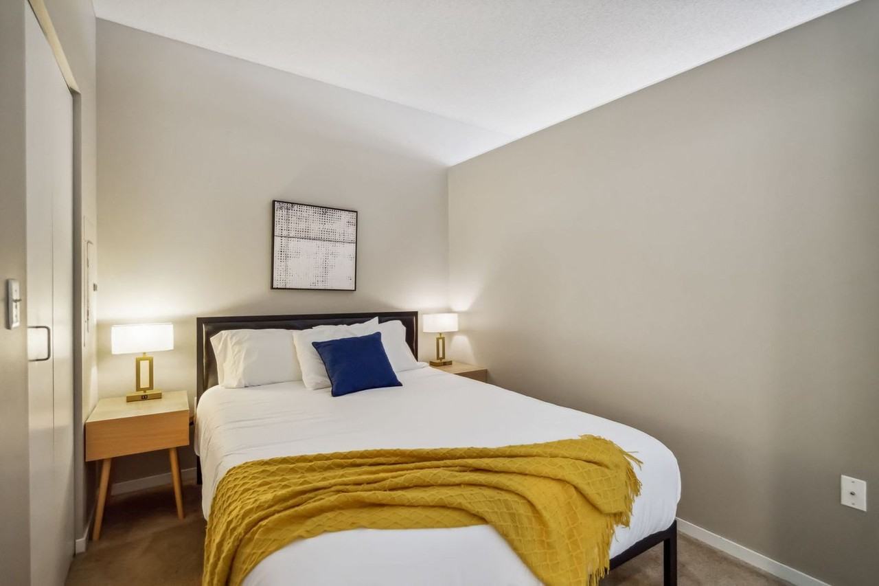 616 Washington Ave S #1571257P - Photo 5 of 37