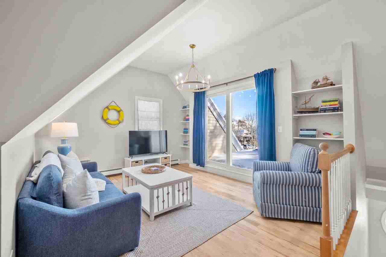 32 Ossipee Rd #1571354P - Photo 5 of 32