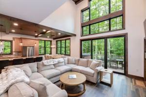 featured image of 216 S Peak Rd