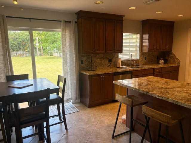 5586 3rd Road - Photo 3 of 8