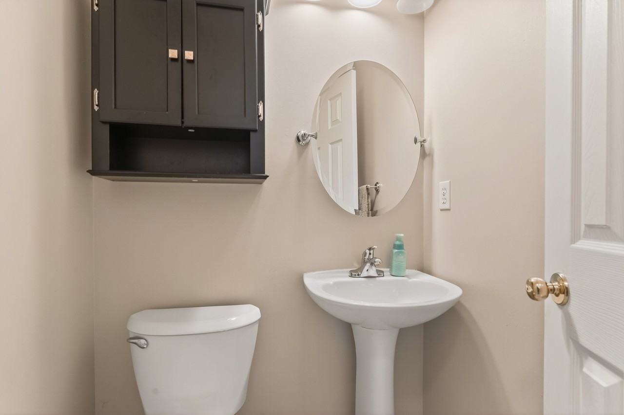 106 Blackdome Crescent - Photo 4 of 40