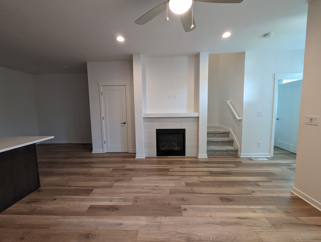 4132 Se Century Blvd #1 - Photo 3 of 19